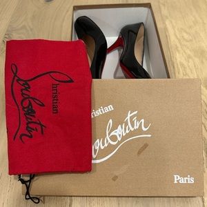 Christian Louboutin Simple Pump 70 Black Patent Pumps Heels. Worn once.